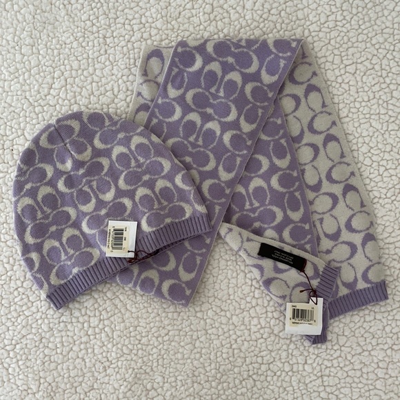 Coach Accessories - Coach Logo Print Merino Wool hat & Scarf Set